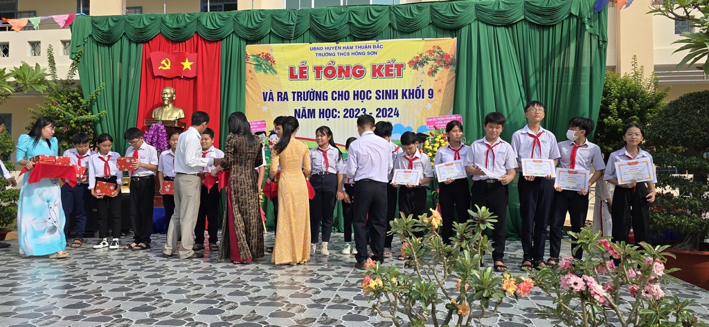 Lễ Tổng kết năm hoc: 2023 - 2024