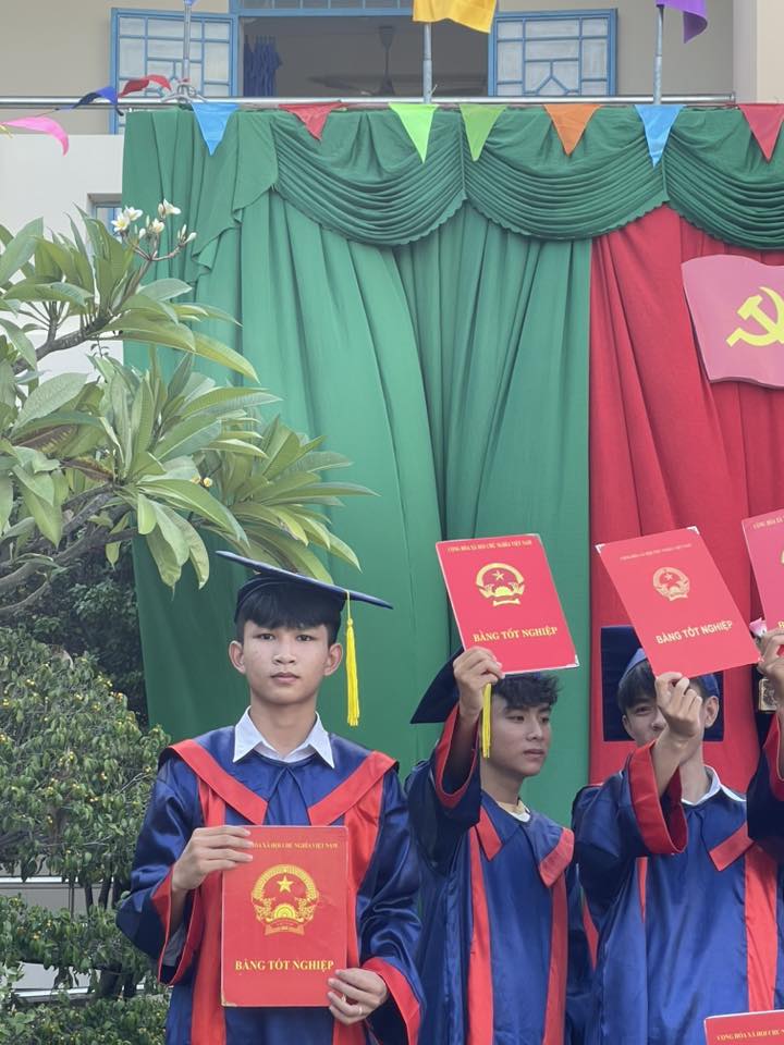 Le-truong-thanh-2024-2025-16.jpg
