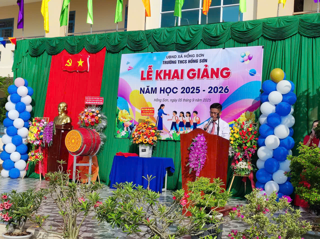 Khai-giang-25-26-34.jpg