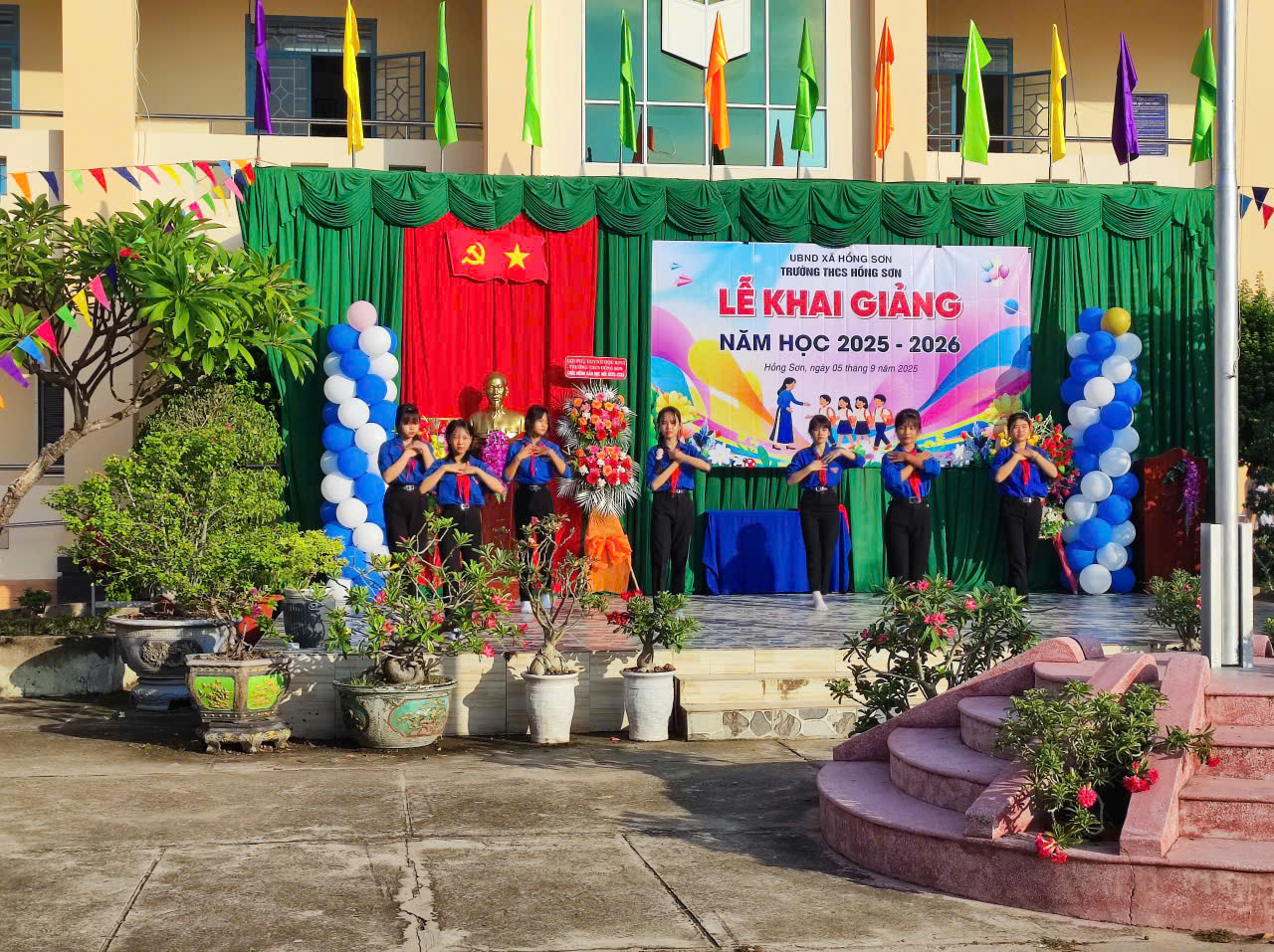 Khai-giang-25-26-6.jpg