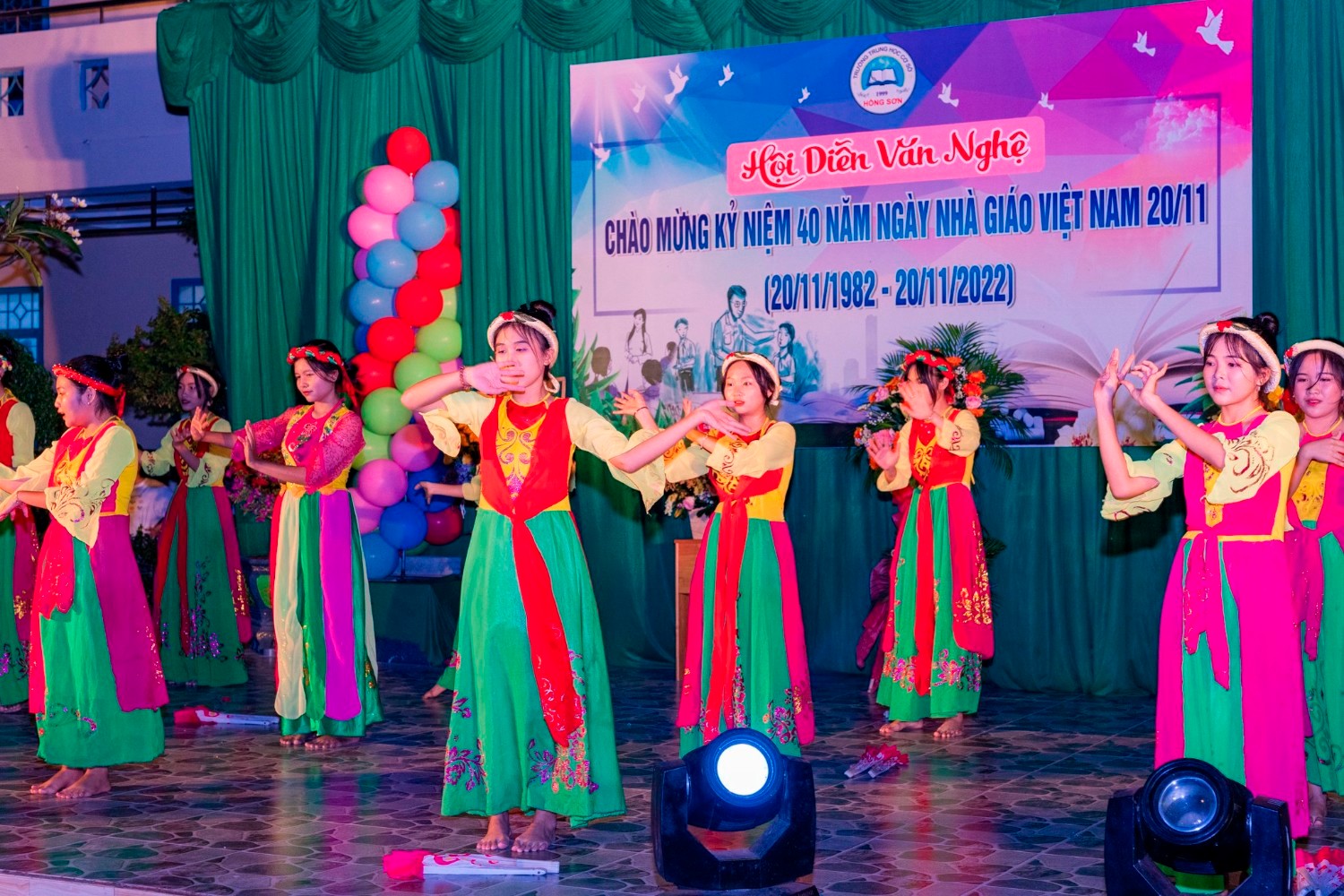 Hoạt động 20/11, năm học 2022 - 2023