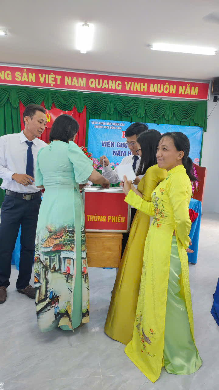 Hội nghị Viên chức và Người lao động, năm học 2024 - 2025