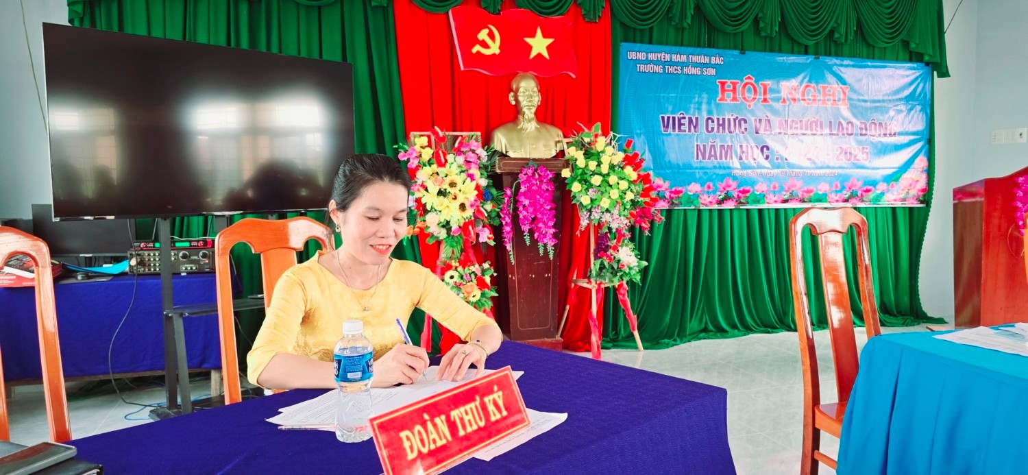 Hội nghị Viên chức và Người lao động, năm học 2024 - 2025