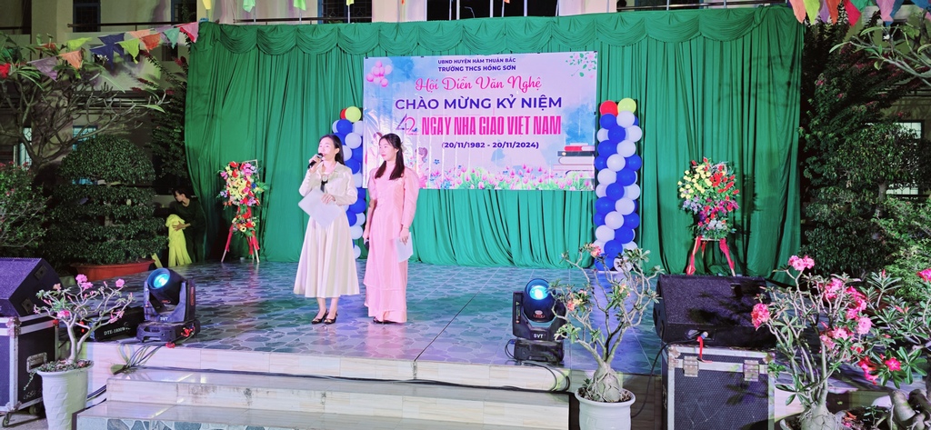 Văn nghệ 20/11/2024
