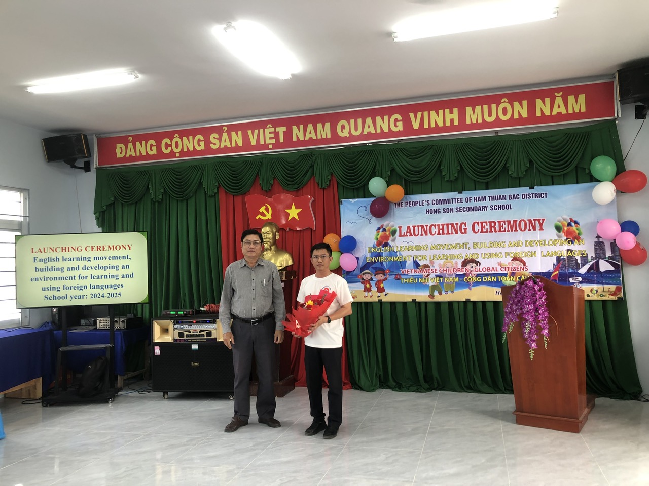 Hình ảnh sinh hoạt CLB Tiếng Anh, 2024-2025