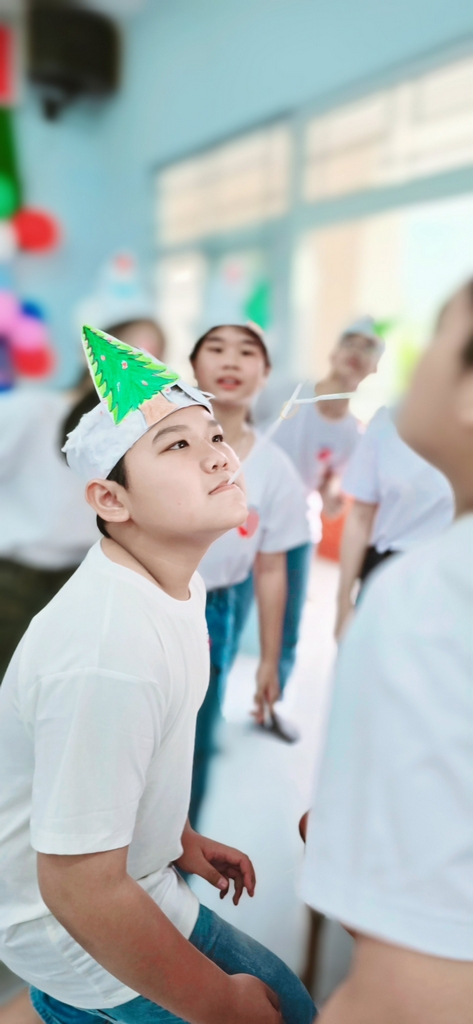 Hình ảnh sinh hoạt CLB Tiếng Anh, 2024-2025