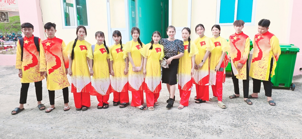 Kỷ niệm 50 năm Giải phóng Hồng Sơn (14/4/1975 - 14/4/2025)