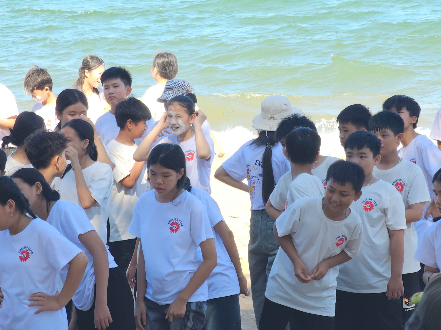 Sinh hoạt dã ngoại CLB Tiếng Anh 2024 - 2025