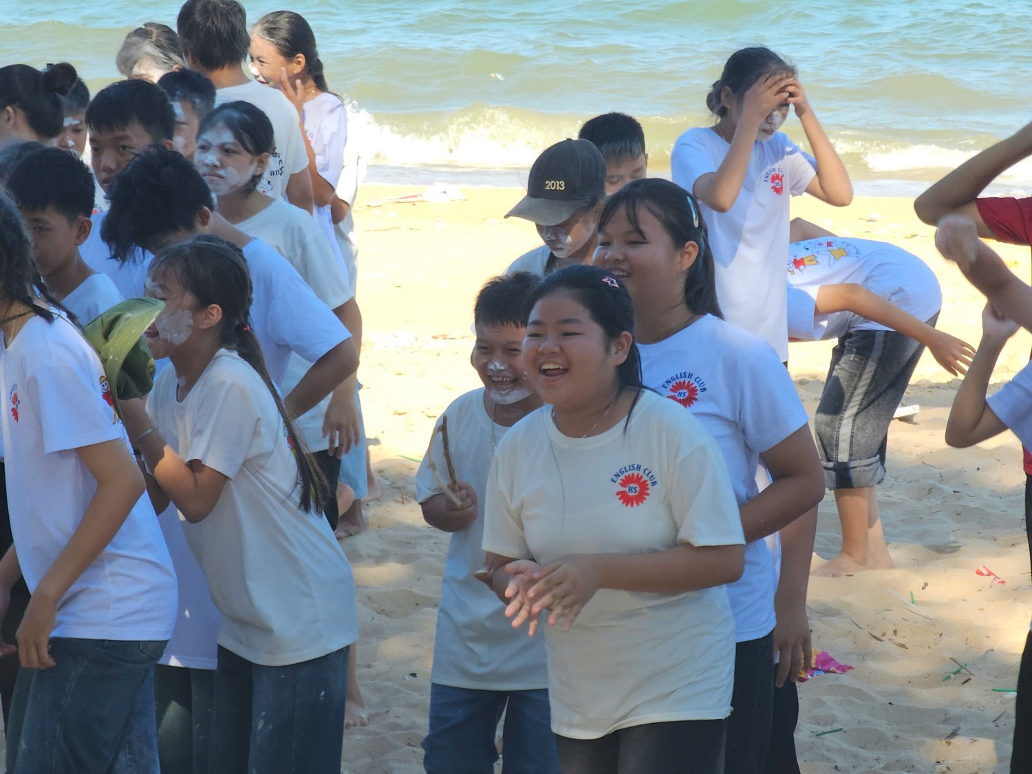 Sinh hoạt dã ngoại CLB Tiếng Anh 2024 - 2025