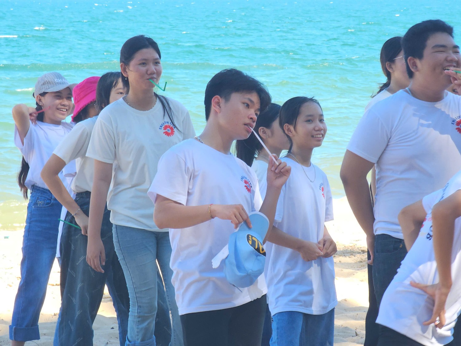 Sinh hoạt dã ngoại CLB Tiếng Anh 2024 - 2025