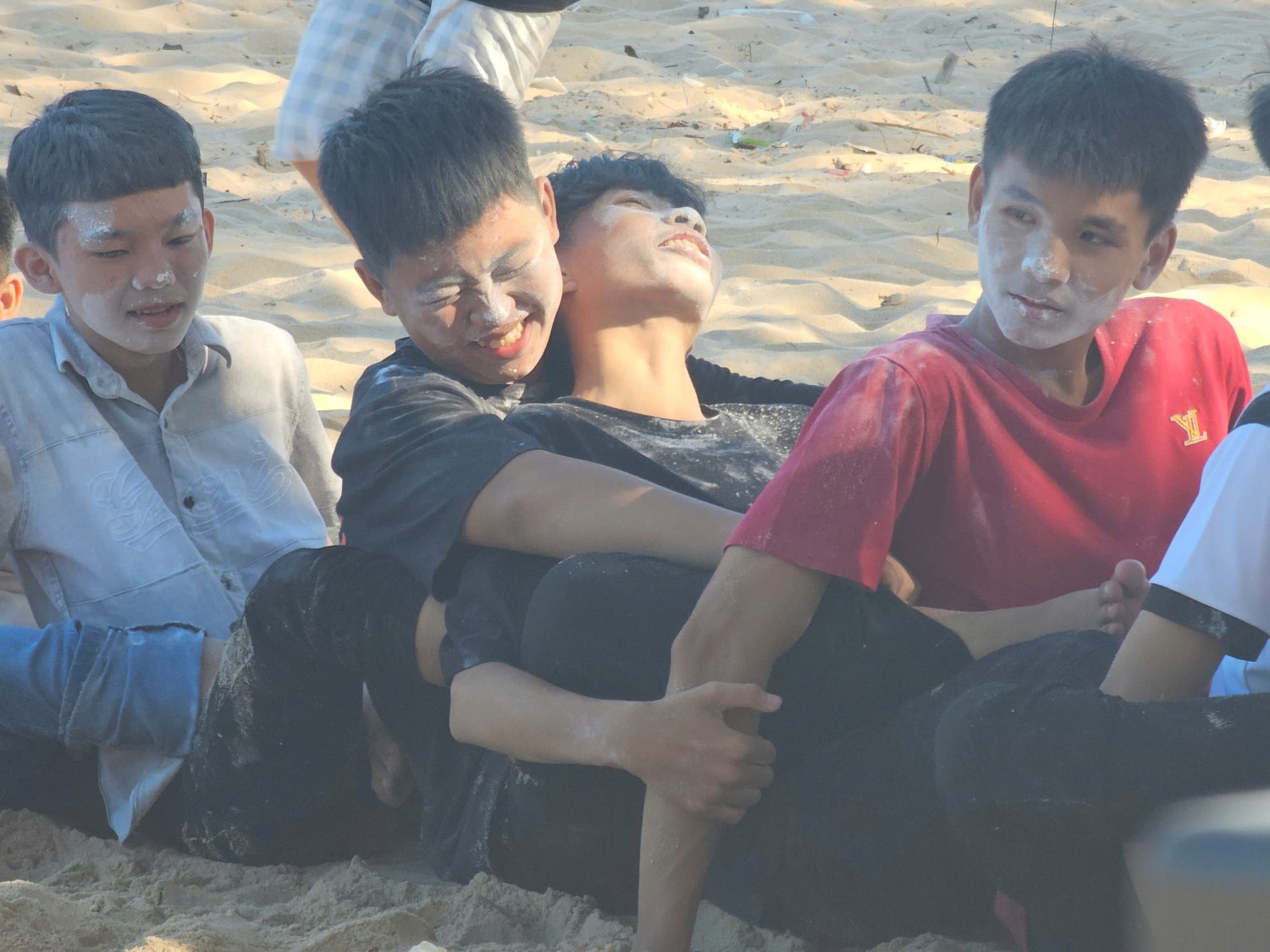 Sinh hoạt dã ngoại CLB Tiếng Anh 2024 - 2025