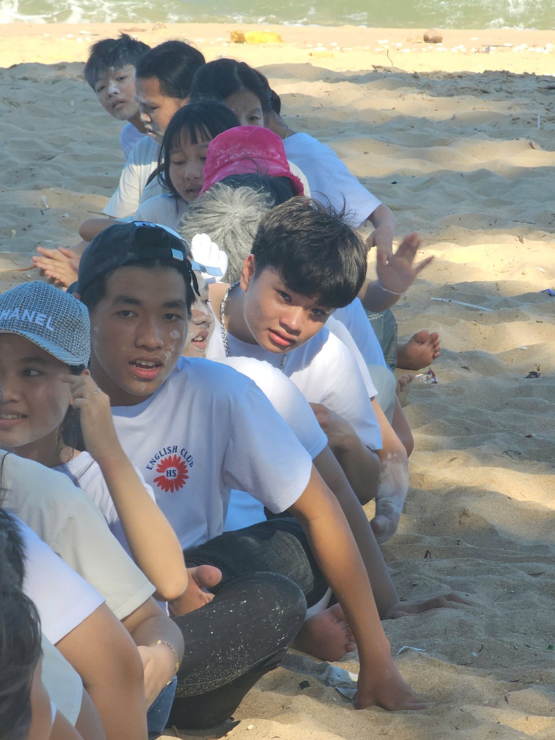 Sinh hoạt dã ngoại CLB Tiếng Anh 2024 - 2025