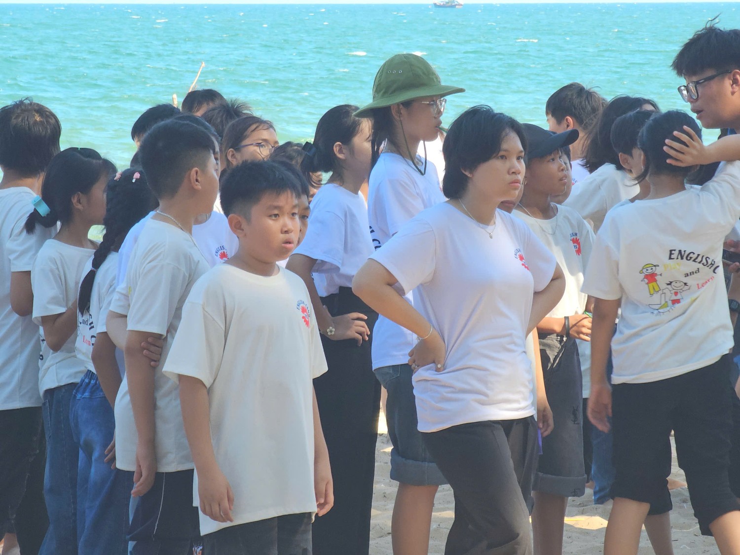 Sinh hoạt dã ngoại CLB Tiếng Anh 2024 - 2025