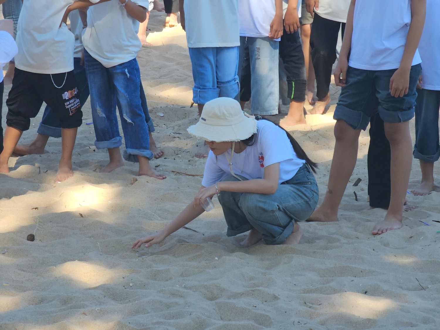 Sinh hoạt dã ngoại CLB Tiếng Anh 2024 - 2025