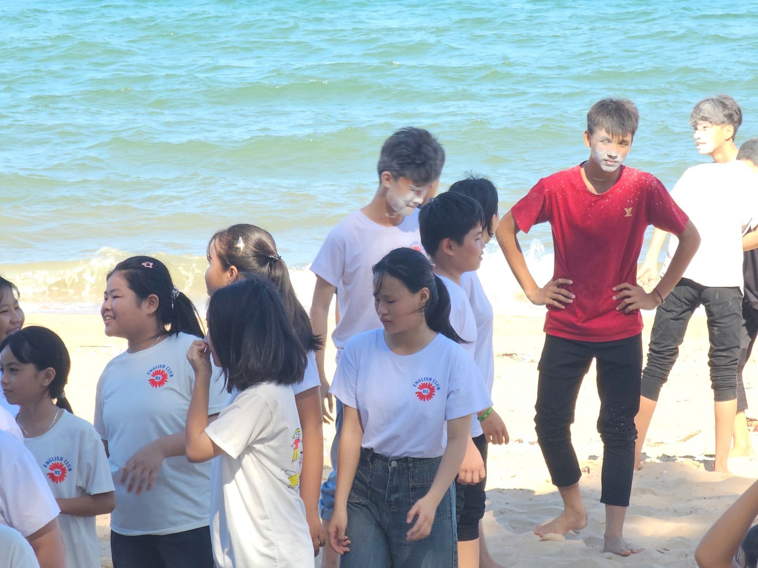 Sinh hoạt dã ngoại CLB Tiếng Anh 2024 - 2025